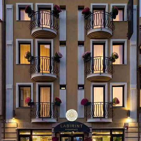 Labirint Boutique Hotel 布加勒斯特 外观 照片